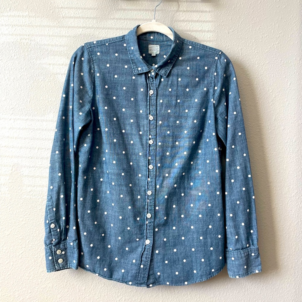 J.CREW Button Down Shirt. Size: S. Color: Blue.